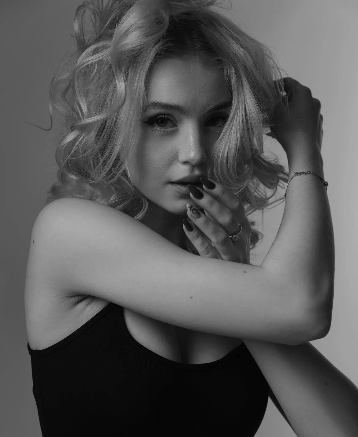 Nikola Nawrocka