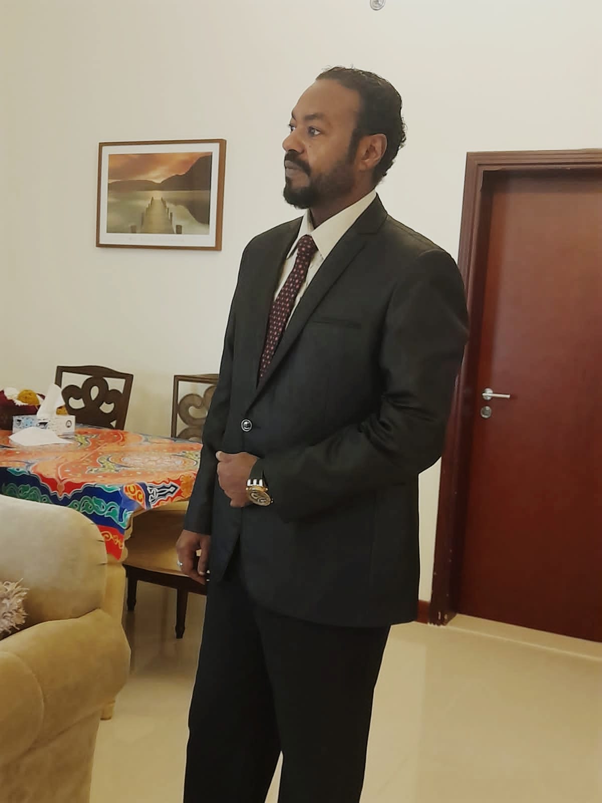 1000012800 1000012800