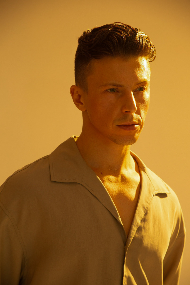 3F317524-42A2-443C-8BB1-2290DE74A8DA