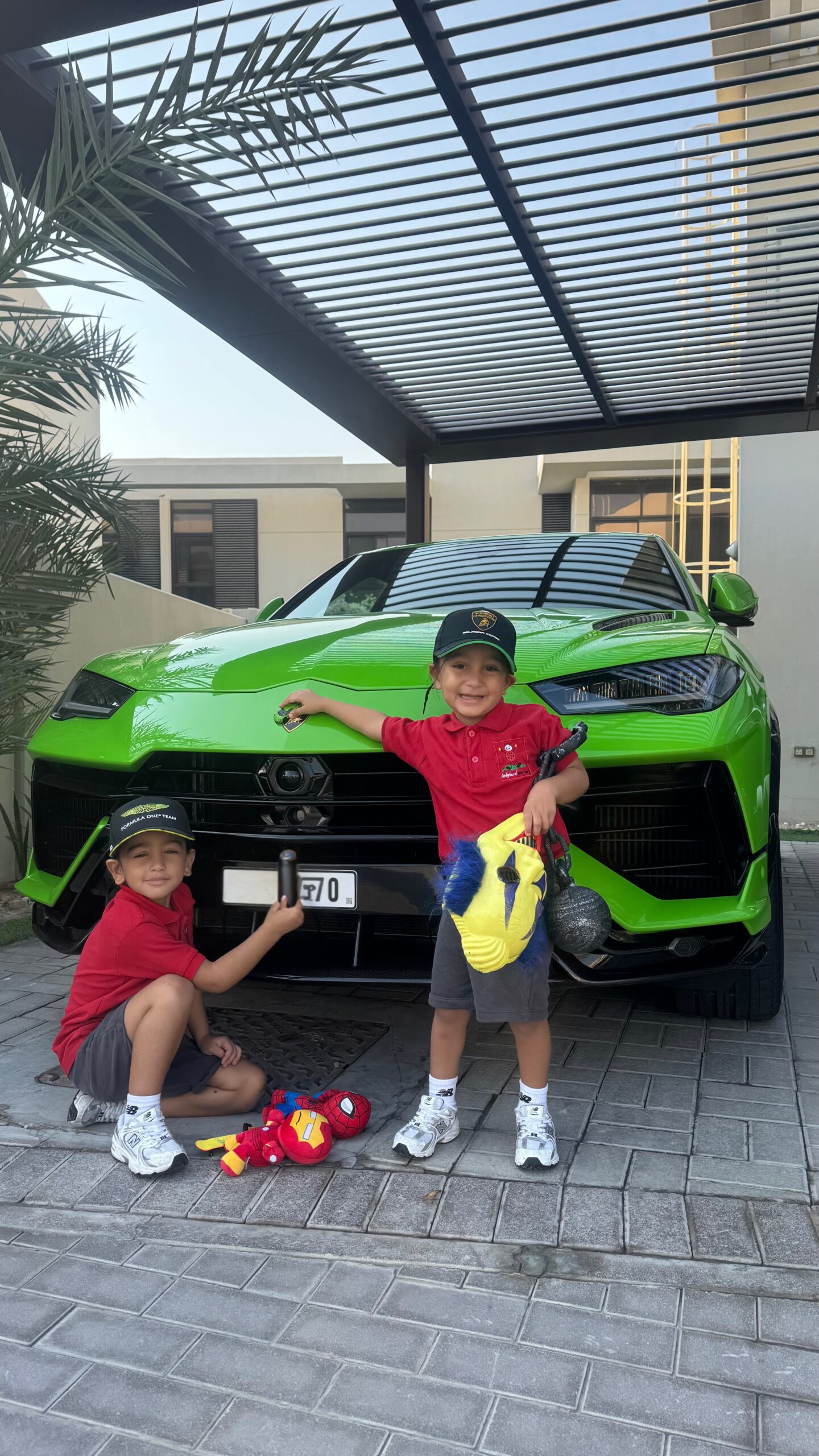 Facetune_28-10-2025-10-17-45